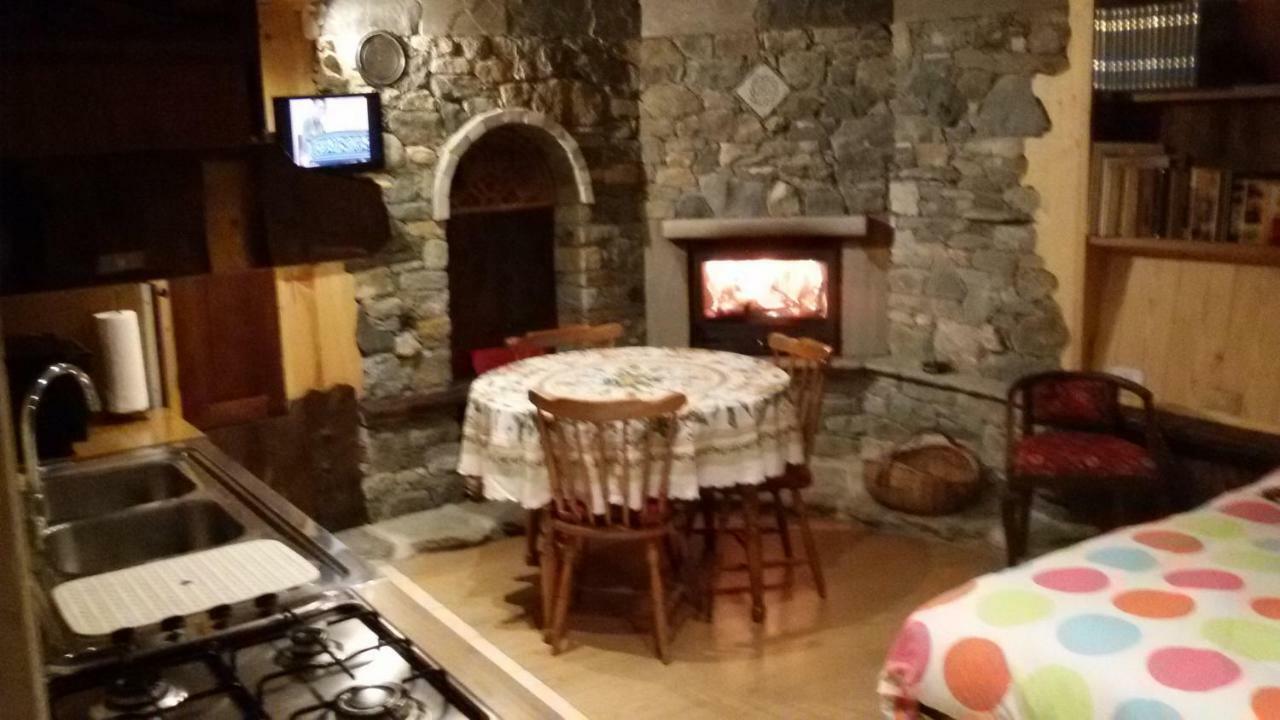Taverna Semon Verrayes Exteriör bild